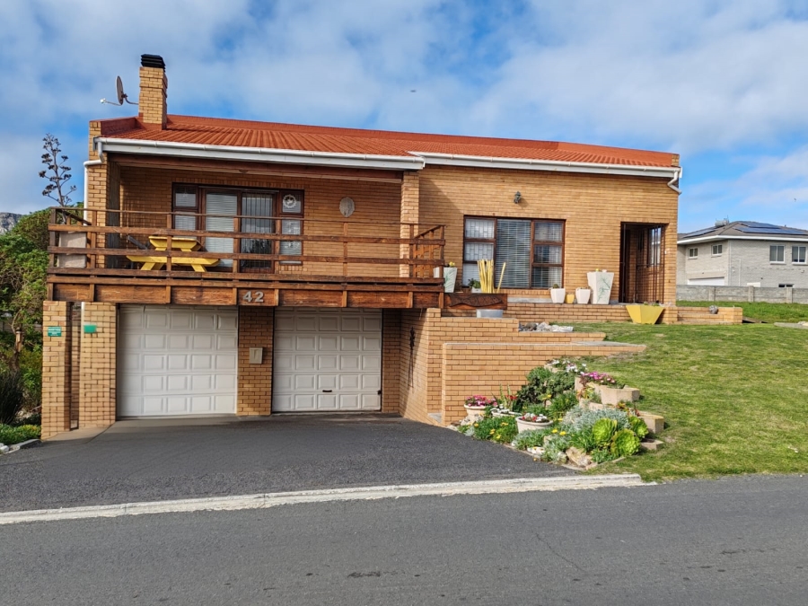 3 Bedroom Property for Sale in Perlemoenbaai Western Cape